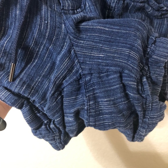 Athleta Cabo Linen Textured 4" Shorts in Blue - Size 2 - Picture 5 of 7